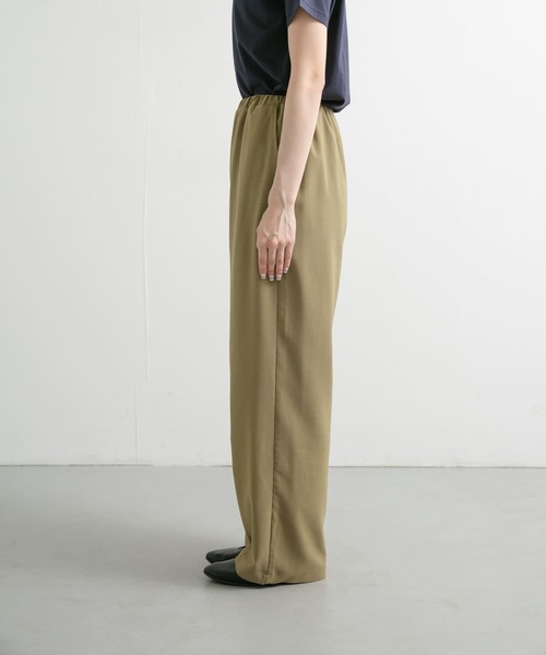 URBAN RESEARCH DOORS(アーバンリサーチドアーズ)の「ドライタッチイージーパンツ(その他パンツ・レディース・ブラック/キャメル・MEDIUM)」の14枚目の写真