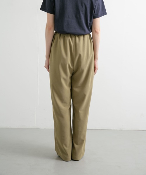 URBAN RESEARCH DOORS(アーバンリサーチドアーズ)の「ドライタッチイージーパンツ(その他パンツ・レディース・ブラック/キャメル・MEDIUM)」の13枚目の写真