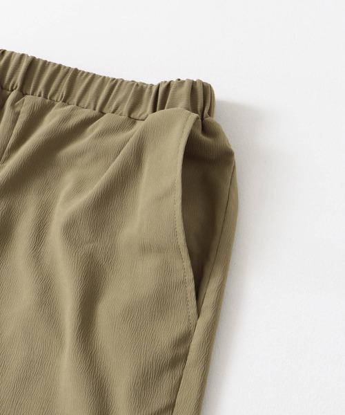 URBAN RESEARCH DOORS(アーバンリサーチドアーズ)の「ドライタッチイージーパンツ(その他パンツ・レディース・ブラック/キャメル・MEDIUM)」の8枚目の写真