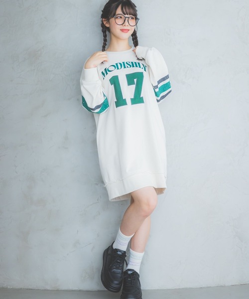 repipi armario（レピピ アルマリオ）の「ユニフォームワンピース（ワンピース・キッズ・ブルー/アイボリー/スミクロ・SMALL/MEDIUM/LARGE）」の5枚目の写真