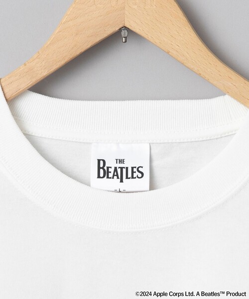 The Beatles(ザビートルズ)の「THE BEATLES(ザ ビートルズ)別注フォトプリントTシャツ(WEB限定カラー)(Tシャツ/カットソー・メンズ・ホワイト/ライトグレー・S/M/L/XL)」の20枚目の写真