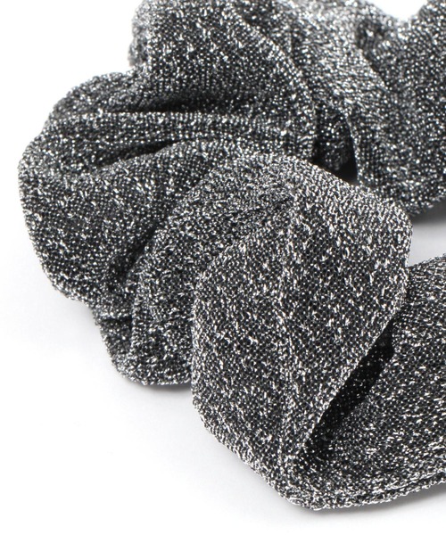 LAKOLE（ラコレ）の「ラメニットシュシュ / 112087（シュシュ・レディース・ブラック/ベージュ/その他1・FREE）」の4枚目の写真