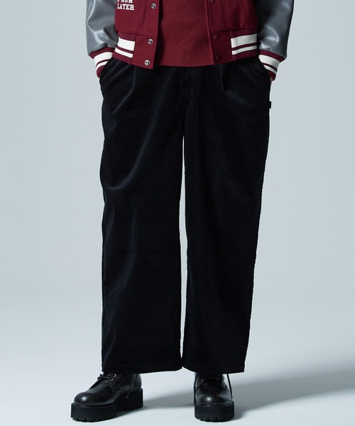 glamb（グラム）の「Tuck Corduroy Pants / タックコーデュロイパンツ（その他パンツ・メンズ・グレー/ブラック/ブラウン・S/M/L）」の2枚目の写真