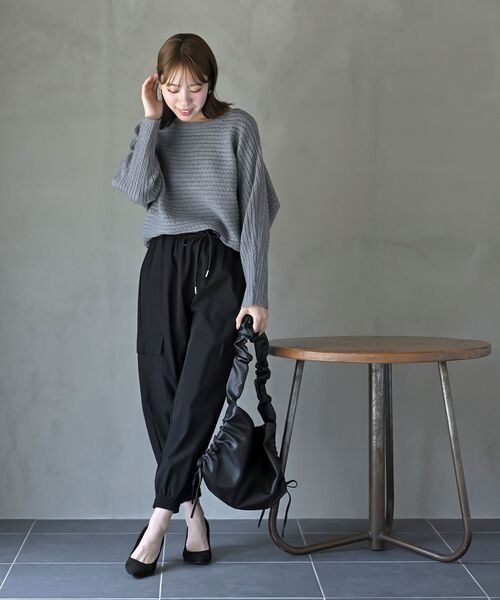 rps(アールピーエス)の「合皮フリルハンドBAG(ハンドバッグ・レディース・ブラック/シルバー・フリー)」の7枚目の写真