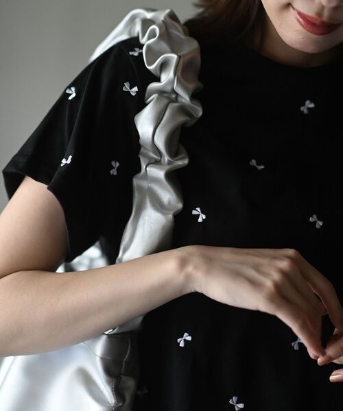 rps(アールピーエス)の「合皮フリルハンドBAG(ハンドバッグ・レディース・ブラック/シルバー・フリー)」の15枚目の写真