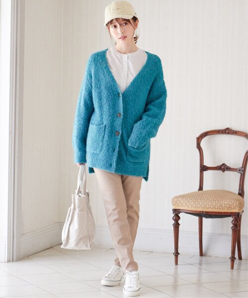 ikka（イッカ）の「ブークレーVネックカーディガン（カーディガン/ボレロ・レディース・ベージュ/イエロー/ライトグレー/ダークオリーブ・L/M/S）」の14枚目の写真