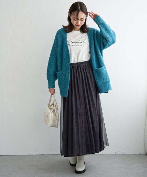 ikka（イッカ）の「ブークレーVネックカーディガン（カーディガン/ボレロ・レディース・ベージュ/イエロー/ライトグレー/ダークオリーブ・L/M/S）」の20枚目の写真