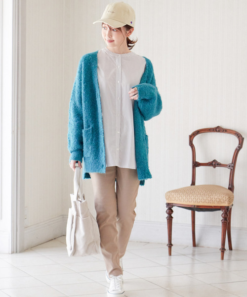 ikka（イッカ）の「ブークレーVネックカーディガン（カーディガン/ボレロ・レディース・ベージュ/イエロー/ライトグレー/ダークオリーブ・L/M/S）」の8枚目の写真