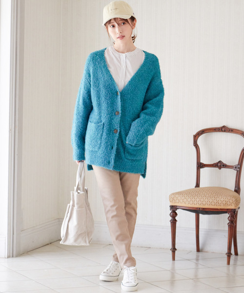 ikka（イッカ）の「ブークレーVネックカーディガン（カーディガン/ボレロ・レディース・ベージュ/イエロー/ライトグレー/ダークオリーブ・L/M/S）」の9枚目の写真