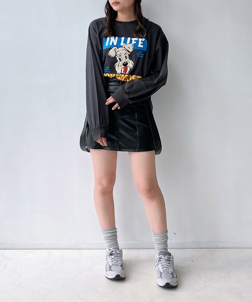 AS KNOW AS plus（アズノゥアズプラス）の「◇サガラ刺繍 ドッグプリントロンT（Tシャツ/カットソー・レディース・ネイビー/オフホワイト/オートミール/スミクロ・FREE）」の16枚目の写真