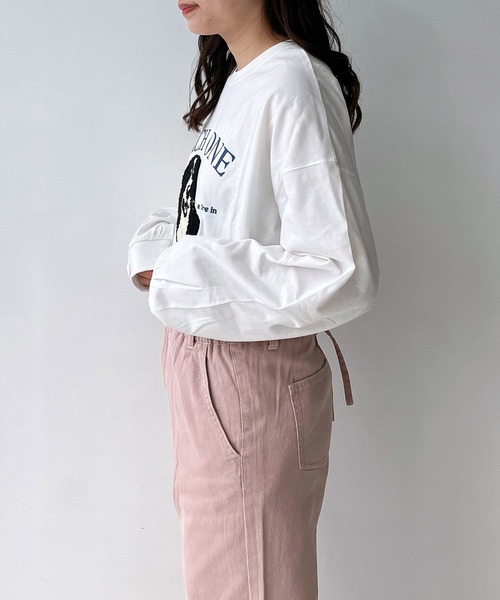 AS KNOW AS plus（アズノゥアズプラス）の「◇サガラ刺繍 ドッグプリントロンT（Tシャツ/カットソー・レディース・ネイビー/オフホワイト/オートミール/スミクロ・FREE）」の20枚目の写真