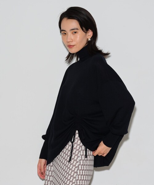 GALLEST（ギャレスト）の「◆サイドシャーリングハイネックニット（ニット/セーター・レディース・ブラック/ライトブルー/ライトオレンジ系/ホワイト系・38）」の3枚目の写真