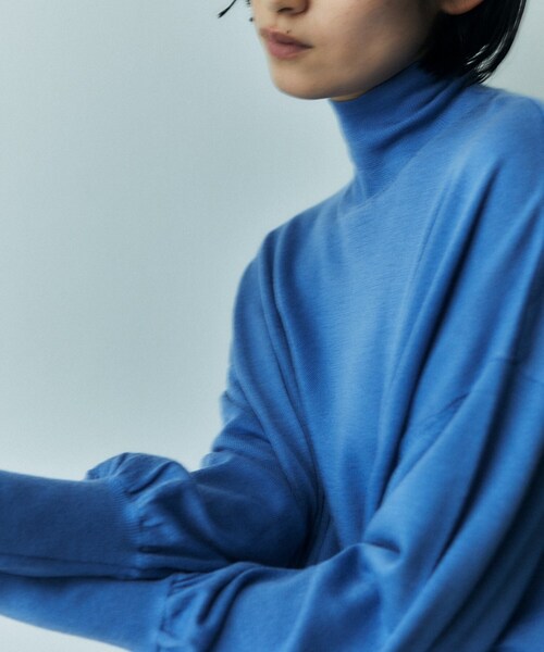 GALLEST（ギャレスト）の「◆サイドシャーリングハイネックニット（ニット/セーター・レディース・ブラック/ライトブルー/ライトオレンジ系/ホワイト系・38）」の6枚目の写真