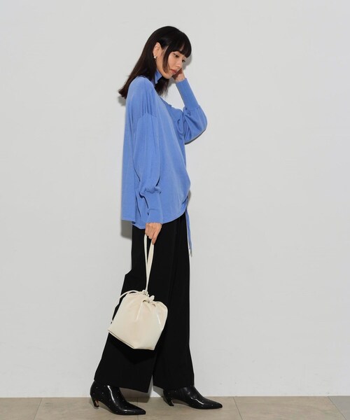 GALLEST（ギャレスト）の「◆サイドシャーリングハイネックニット（ニット/セーター・レディース・ブラック/ライトブルー/ライトオレンジ系/ホワイト系・38）」の13枚目の写真