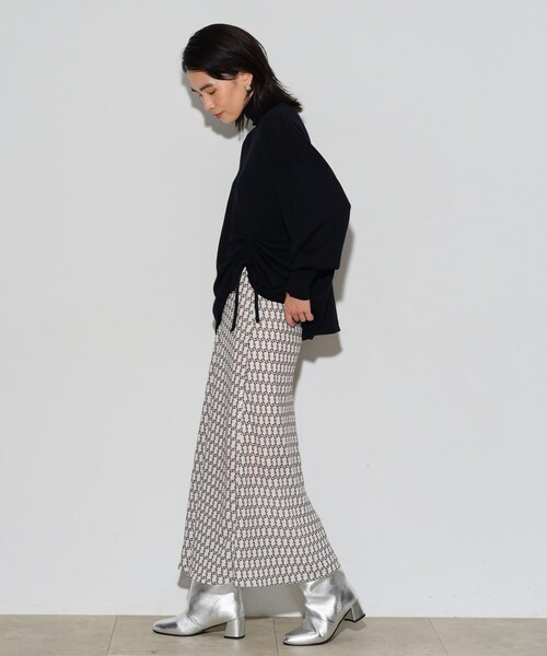 GALLEST（ギャレスト）の「◆サイドシャーリングハイネックニット（ニット/セーター・レディース・ブラック/ライトブルー/ライトオレンジ系/ホワイト系・38）」の22枚目の写真