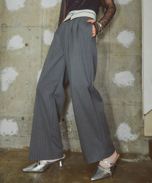 ELLEgirl(エルガール)の「マーベルトデザインワイドパンツ【ELLEgirl/エル ガール】(その他パンツ・レディース・グレー/ネイビー・S/M)」の1枚目の写真