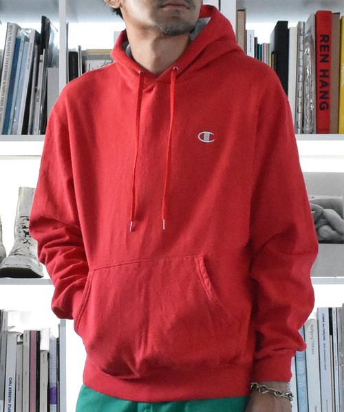Champion（チャンピオン）の「【ヴィンテージ古着】Champion ロゴ刺繍 パーカー（パーカー・メンズ・レッド・MEDIUM）」の2枚目の写真