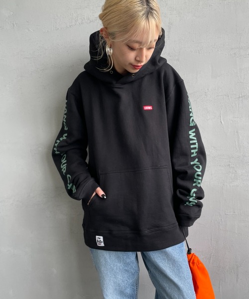 CHUMS（チャムス）の「【WEB限定】[CHUMS/チャムス] HWYC 袖プリント オーバーサイズスウェットパーカー（パーカー・レディース・グレー/ブラック・M/L）」の8枚目の写真