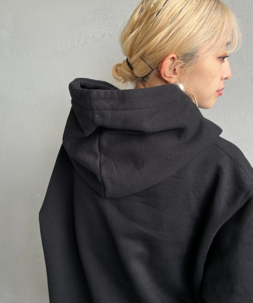 CHUMS（チャムス）の「【WEB限定】[CHUMS/チャムス] HWYC 袖プリント オーバーサイズスウェットパーカー（パーカー・レディース・グレー/ブラック・M/L）」の18枚目の写真