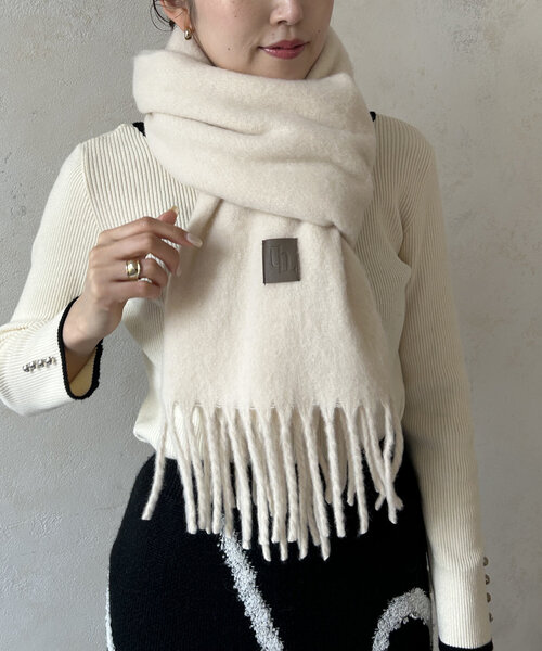 Thevon（ゼボン）の「ボリュームカラーマフラー（マフラー・レディース・モカ/ライトグレー/ブラウン/オフホワイト・FREE）」の6枚目の写真