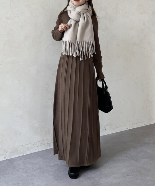 Thevon（ゼボン）の「ボリュームカラーマフラー（マフラー・レディース・モカ/ライトグレー/ブラウン/オフホワイト・FREE）」の14枚目の写真