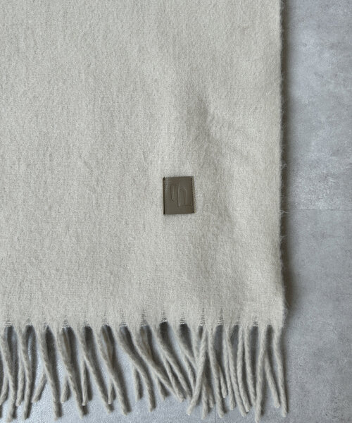 Thevon（ゼボン）の「ボリュームカラーマフラー（マフラー・レディース・モカ/ライトグレー/ブラウン/オフホワイト・FREE）」の17枚目の写真