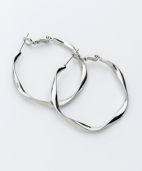 ciite'(シーテ)の「ねじりピアス × パールピアス 3ピアスセット (両耳用)(ピアス(両耳用)・レディース・ゴールド/シルバー・FREE)」の5枚目の写真