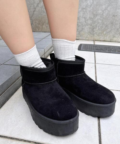 INGNI（イング）の「厚底ムートンブーツ（ブーツ・レディース・ベージュ/ブラック・S/M/L/LL）」の16枚目の写真