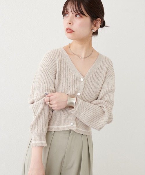 natural couture(ナチュラルクチュール)の「ライン入りVネックリブニットカーディガン(カーディガン/ボレロ・レディース・アイボリー/サックスブルー/グレー系その他/ベージュ・FREE)」の16枚目の写真