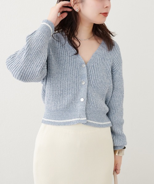 natural couture(ナチュラルクチュール)の「ライン入りVネックリブニットカーディガン(カーディガン/ボレロ・レディース・アイボリー/サックスブルー/グレー系その他/ベージュ・FREE)」の20枚目の写真