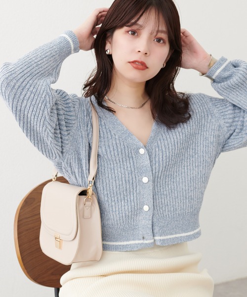 natural couture(ナチュラルクチュール)の「ライン入りVネックリブニットカーディガン(カーディガン/ボレロ・レディース・アイボリー/サックスブルー/グレー系その他/ベージュ・FREE)」の21枚目の写真