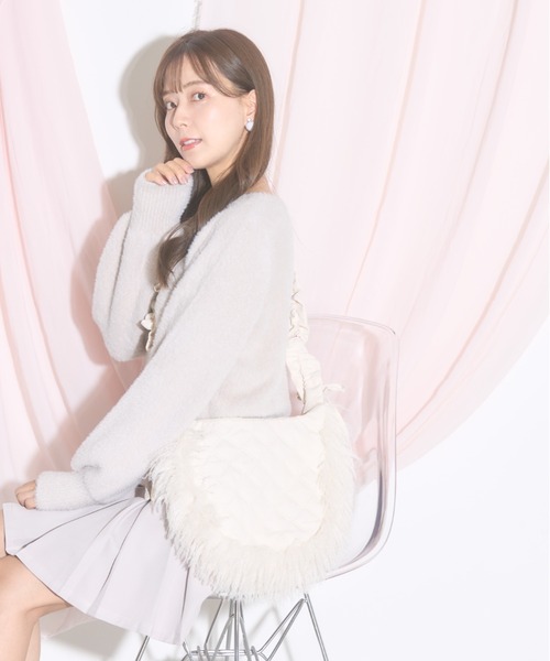 tocco closet（トッコ　クローゼット）の「【ZOZO限定】サイドファーキルティングショルダーバッグ（ショルダーバッグ・レディース・ベージュ/アイボリー/ブラック・M）」の22枚目の写真