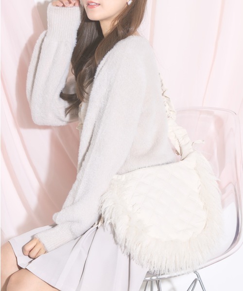 tocco closet（トッコ　クローゼット）の「【ZOZO限定】サイドファーキルティングショルダーバッグ（ショルダーバッグ・レディース・ベージュ/アイボリー/ブラック・M）」の20枚目の写真