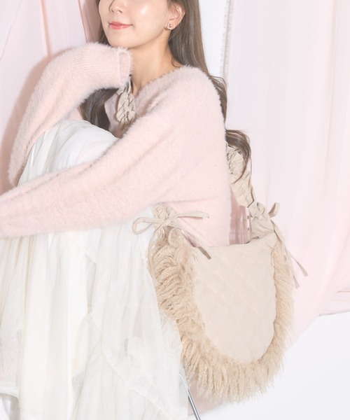 tocco closet（トッコ　クローゼット）の「【ZOZO限定】サイドファーキルティングショルダーバッグ（ショルダーバッグ・レディース・ベージュ/アイボリー/ブラック・M）」の15枚目の写真