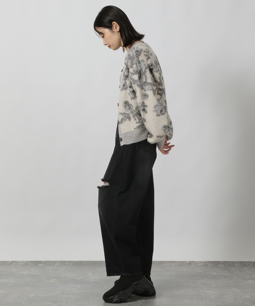 LAKOLE(ラコレ)の「花柄起毛カーディガン / 144443(カーディガン/ボレロ・レディース・グレー/ブラック/アイボリー・FREE)」の9枚目の写真