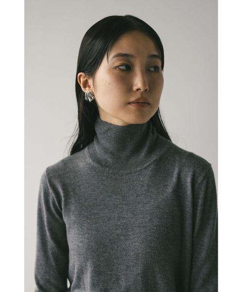 STYLEMIXER（スタイルミキサー）の「ウォッシャブルハイネックニット（ニット/セーター・レディース・グレー/ブラック/アイボリー/マジェンタ・FREE）」の18枚目の写真