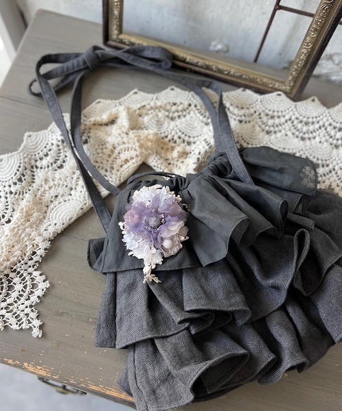 m.soeur（エムスール）の「紅茶染めの大きなコサージュ（ブローチ/コサージュ・レディース・ベージュ/グレー・FREE）」の11枚目の写真