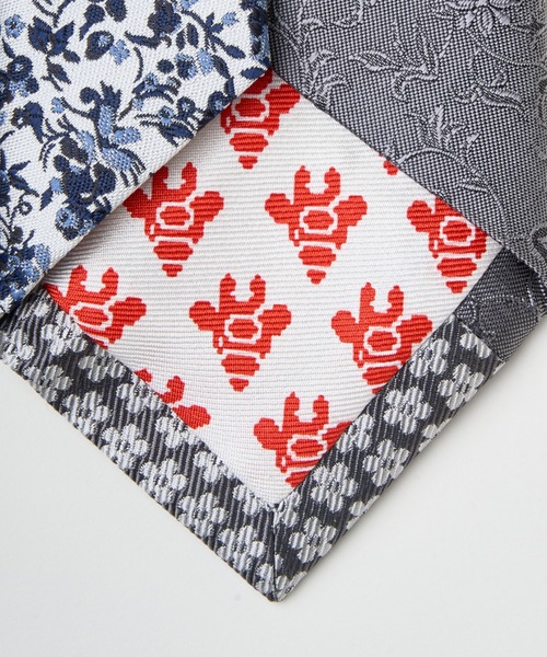 giraffe（ジラフ）の「フラワーパッチワークタイGRAY（ネクタイ・メンズ・グレー・FREE）」の4枚目の写真