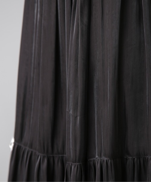 FREE'S MART（フリーズマート）の「◇シャイニーティアードスカート（スカート・レディース・ホワイト/ブラック/ブルー・SMALL/MEDIUM）」の7枚目の写真