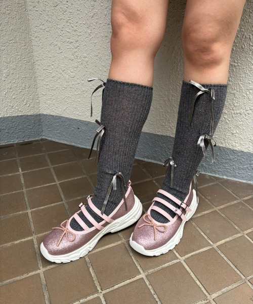 SPINNS(スピンズ)の「バレエスニーカー(スニーカー・レディース・シルバー/ブラック/アイボリー/ピンク系その他/シルバー系その他・S/M/L)」の9枚目の写真