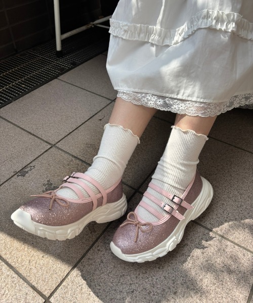 SPINNS(スピンズ)の「バレエスニーカー(スニーカー・レディース・シルバー/ブラック/アイボリー/ピンク系その他/シルバー系その他・S/M/L)」の12枚目の写真