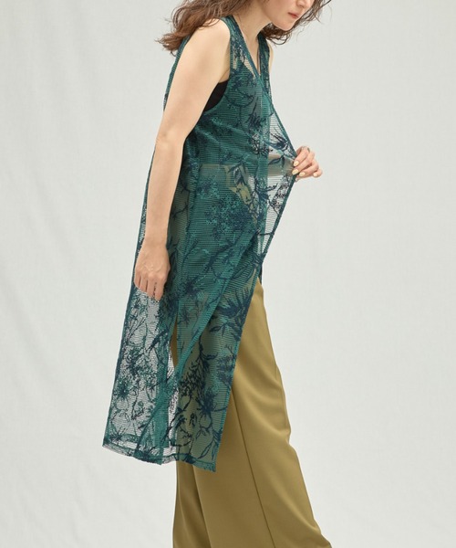 DOLLUPOOPS(ドールアップウップス)の「ボタニカルレースジレ(ベスト・レディース・ベージュ/グリーン・38)」の1枚目の写真