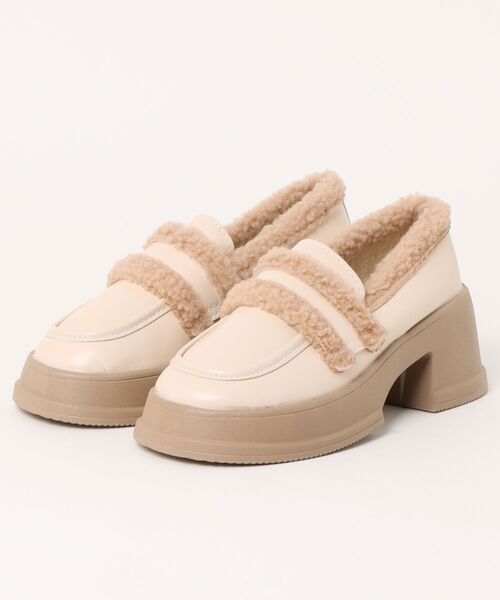 STYLEBLOCK（スタイルブロック）の「ボア使いローファーパンプス（パンプス・レディース・ブラック/ベージュ・36/37/38/39/40/35）」の4枚目の写真