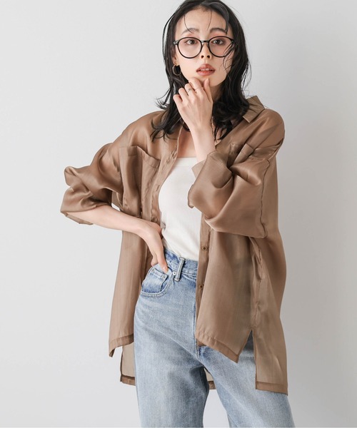 AMELY（エミリー）の「シャイニ―シアーシャツ（シャツ/ブラウス・レディース・ブラック/グレー/ホワイト/ブラウン・フリー）」の4枚目の写真