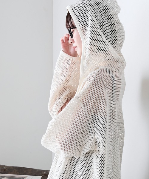 forksy.（フォルクシー）の「【forksy.】オーバーサイズ ロングスリーブ メッシュフーディー（パーカー・レディース・ブラック/キナリ/ブルー・FREE）」の14枚目の写真