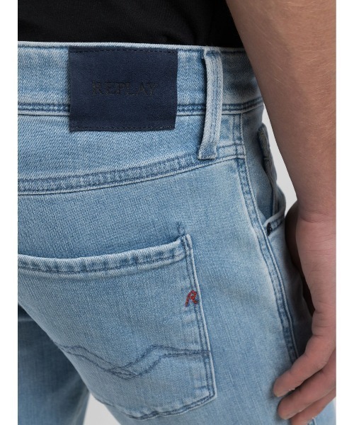 REPLAY(リプレイ)の「スリムフィットANBASSスーパーソフトストレッチデニム(デニムパンツ・メンズ・ライトブルー・W28xL32/W29xL32/W30xL32/W31xL32/W32xL32/W33xL32/W34xL32/W36xL32)」の7枚目の写真