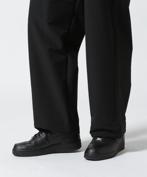 BEAVER（ビーバー）の「B omnivore/ビーオムニボー  STRETCH POLYESTER BALLOON TACK PANTS ストレッチナイロンバルーンタックパンツ（その他パンツ・メンズ・ブラック/グレー・S/L/M）」の18枚目の写真