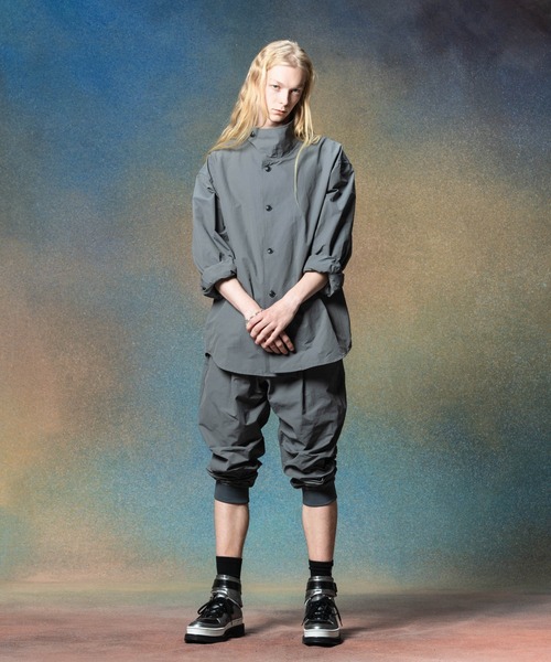 glamb（グラム）の「Deformed Stand Collar Shirt / デフォームスタンドカラーシャツ（シャツ/ブラウス・メンズ・グレー/ブルー/ブラック・S/M/L）」の7枚目の写真