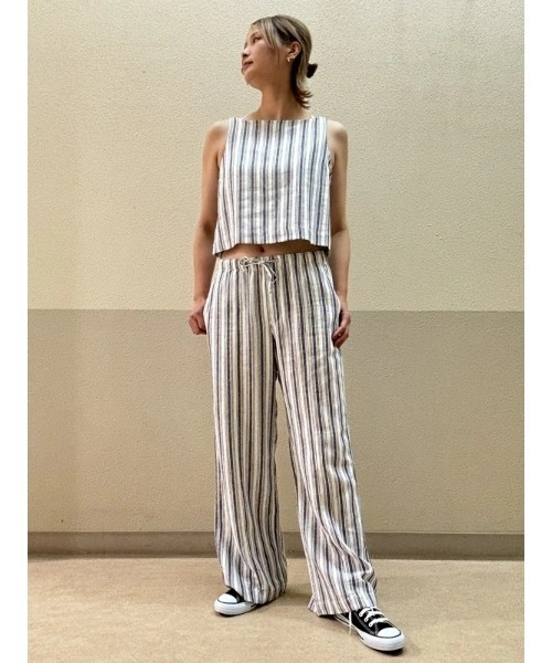 GAP(ギャップ)の「リネンブレンド エプロントップス ノースリーブ(シャツ/ブラウス・レディース・ブラック/ベージュ/ホワイト×グレー・L/M/XS/XXS/S)」の4枚目の写真