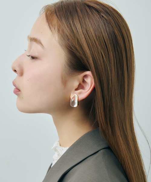 GOLDY（ゴールディ）の「メタル フレーム プランプ イヤリング（イヤリング・レディース・ピンク/シルバー/ゴールド/ブルー/グリーン・FREE）」の11枚目の写真